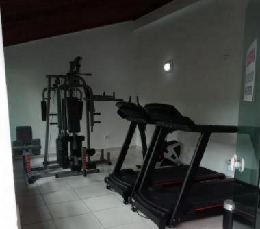  LOCAÇÃO - APARTAMENTO 80M² - 3 DORM. 2 SUÍTES, 2 VAGAS DE GARAGEM - PRAIA DAS TONINHAS - UBATUBA